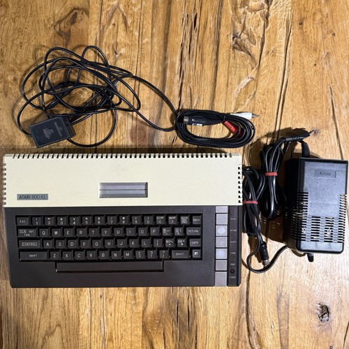 Atari 800xl computer vintage - atari,