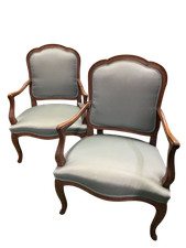 Coppia di antiche poltrone in stile Luigi XV  in noce imbottite azzurro XX se...