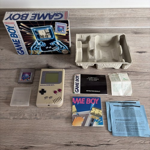 Nintendo gameboy console - gameboy,