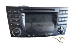 2/ Mercedes W211  Autoradio CD Navi  A2118702790 BE7036