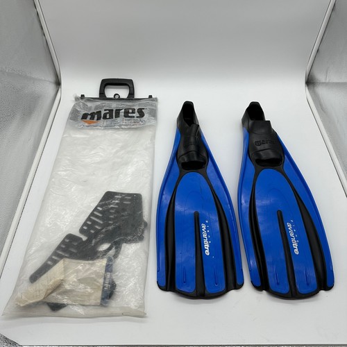 Pinne blu nere - , mares