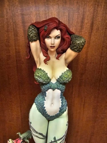 Sideshow premium format poison - premium,