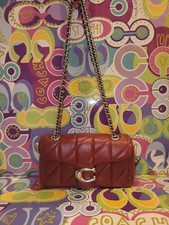 Borsa a tracolla Coach Tabby 20 in pelle nappa rubino scuro usata in ottime condizioni