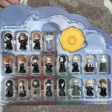 Harry Potter •🍁 Wizzis