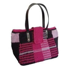 borsa invernale grande fatta a mano uncinetto nero fucsia rosa due manici boho
