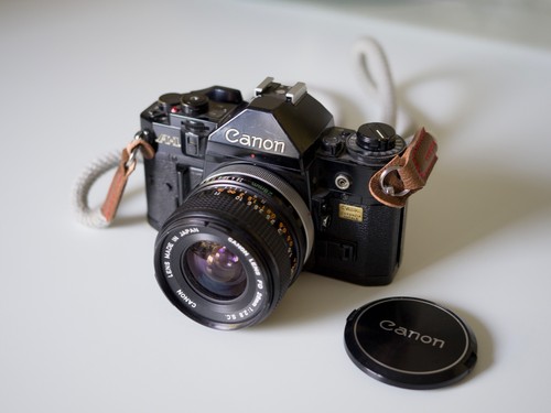 Canon 28mm f2 8 - 28mm, +