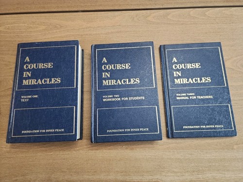 Course miracles vintage 3 - in,