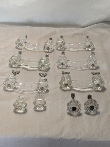 Vecchio antico cassetto comò