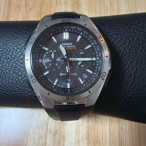 Orologio radio solare