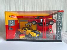 Burago Diorama Garage Tematico con 2x Burago Fiat 124 Abarth scala 1:24