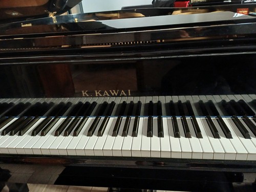 Pianoforte kawai mezza coda - pianoforte,