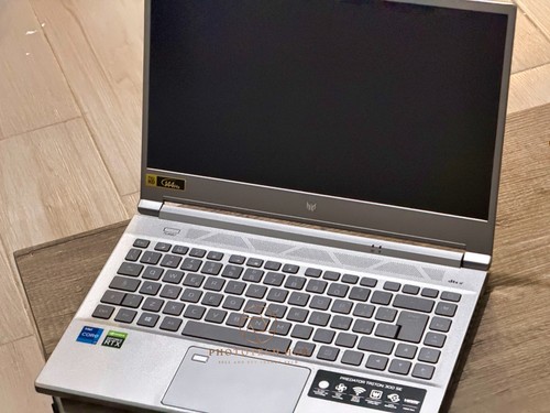 Acer predator triton 300 - , se