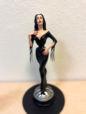 STATUA VAMPIRA DISEGNI BOWEN /