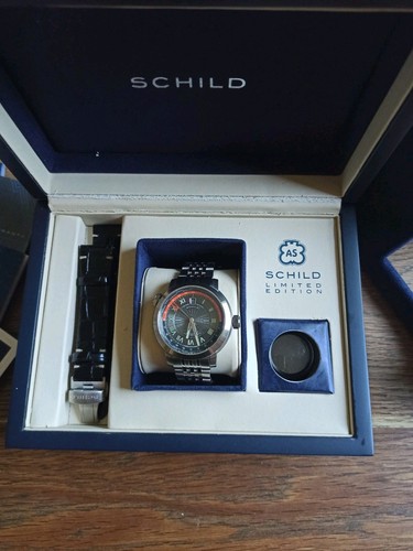 Schild jet black world time - schild,