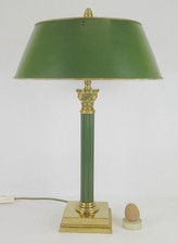 LAMPADA DA SALOTTO IN OTTONE DORATA CON PARALUME DI METALLO VERDE ABAT JOUR CG5