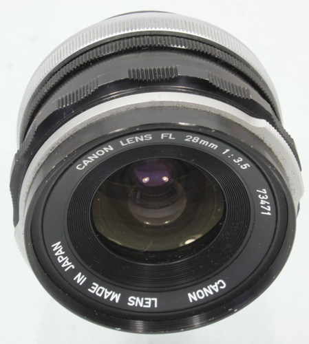 Canon lens 28mm 3 - 28mm, f/3.5