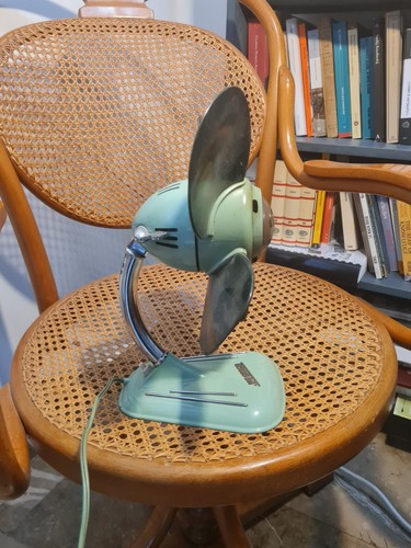 Vecchio ventilatore vintage - vecchio,