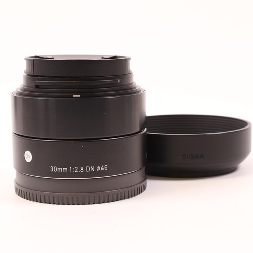 Sigma 8 dn art - sigma, f/2.8