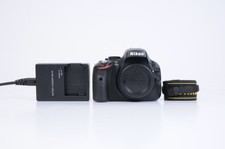 Nikon D5100 (custodia) ottima