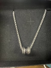 Collana con ciondolo in