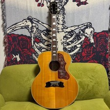 Chitarra acustica Kiso Suzuki