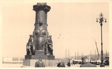 9-108C) CARTOLINA TRIESTE PIAZZA UNITA' D'ITALIA PILONE PORTA BANDIERA MILITARE