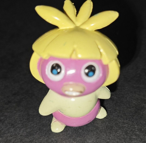 Smoochum pokemon figure tomy - smoochum,
