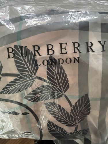 Burberry foulard seta stola - ,