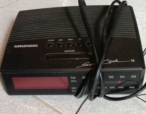 Radiosveglia vintage grundig - radiosveglia,