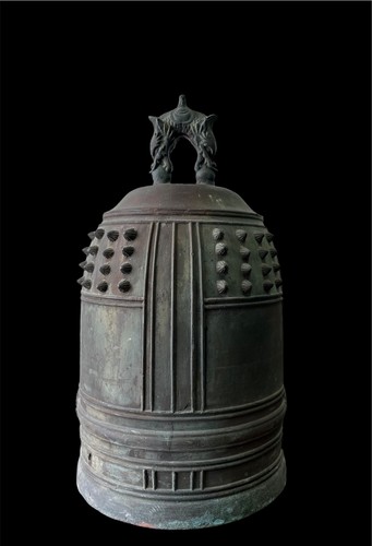 Bella grande campana tempio