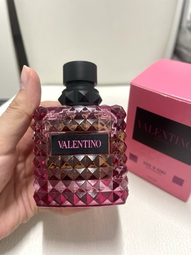 Valentino born roma donna - valentino, in