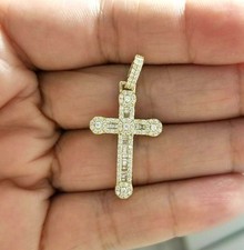 Ciondolo croce diamante