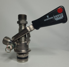 Rubinetto accoppiatore birra