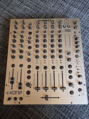 Allen heath xone - &,