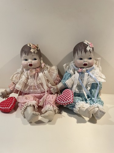 Coppia bambole vintage - bambole,