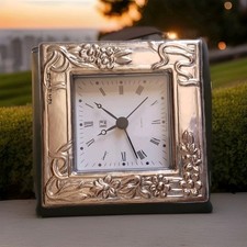 Sveglia Al Quarzo Con Cornice