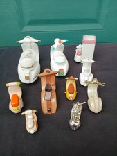 ?VESPA??PIAGGIO ? SERIE di n⁰10 MODELLINI/FIGURE IN CERAMICA DIPINTE A MANO 