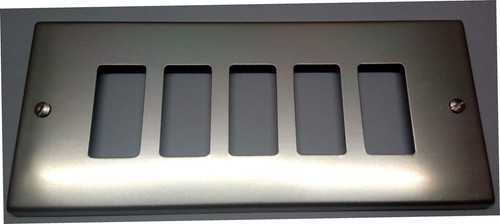Placca anodizzata con fori - con, 5