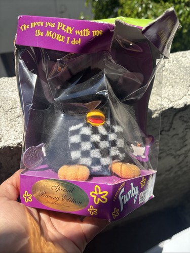 Furby special racing edition - special,