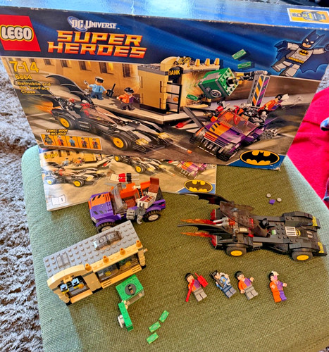 Lego super heroes - heroes, batmobile