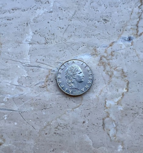 Moneta lire piccola - moneta,