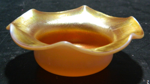 Antica tazza dado soffiata - , a