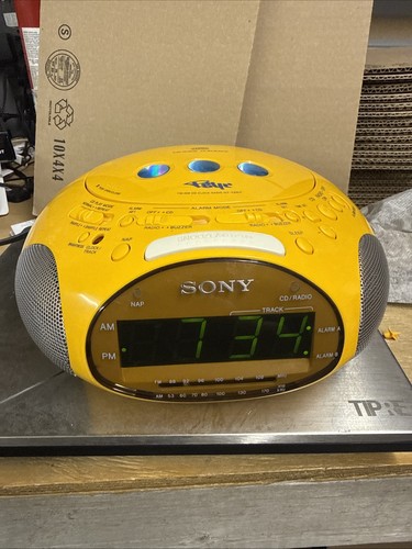 Sony dream machine icf cd831 - machine, icf-cd831