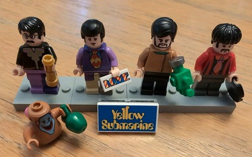 Lego 21306 minifigure - lego,