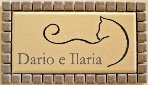 Targa nome incisa - , su