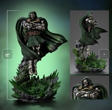 Statua Doctor Doom scala 1:10
