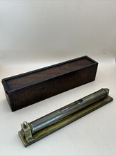 Antica livella ottone in