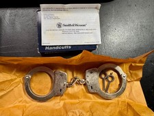 SMITH & WESSON HANDCUFFS MOD