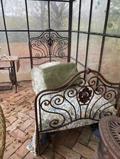 Letto in ferro di fine 800,restaurato.