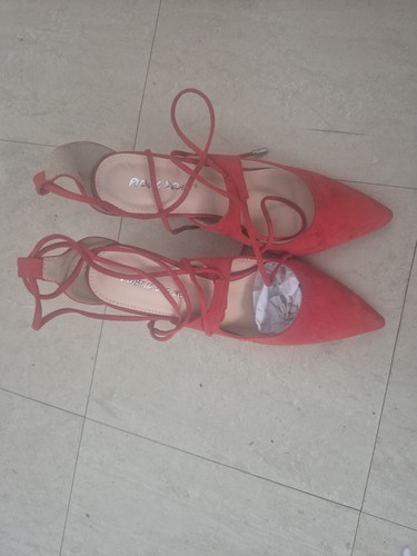 Scarpa con cinturino - scarpa,
